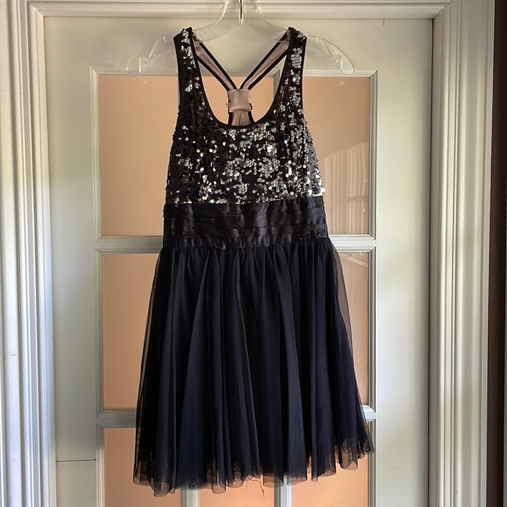 Black sequin party dress